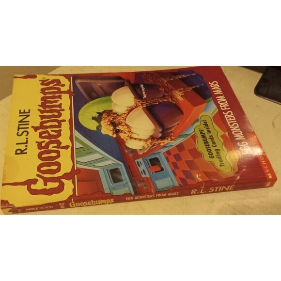 R.L. Stine's Goosebumps Book #42 Egg Monsters From Mars Preowned - Picture 5 of 11